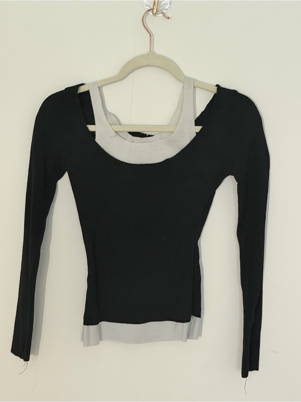 Black & White Layered Ribbed Long Sleeve Top - Picture 5 of 10